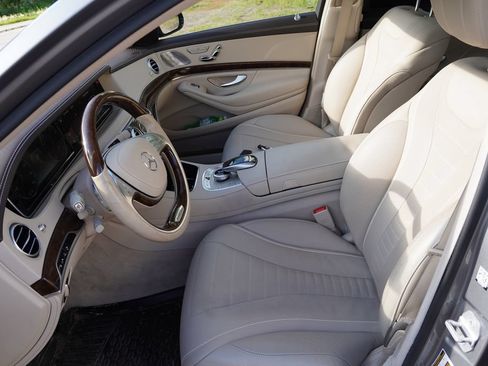 Used 2015 Mercedes-Benz S 550 4MATIC Sedan image 4