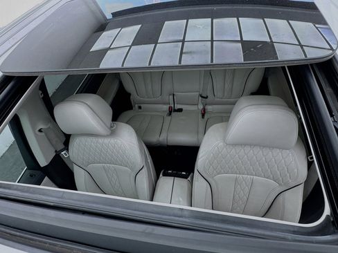 Used 2020 BMW X7 xDrive40i w/ Premium Package image 17