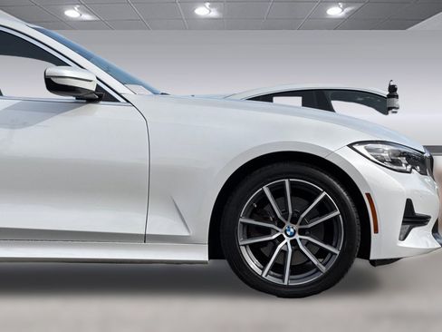 Used 2021 BMW 330i Sedan w/ Driving Assistance Package image 22