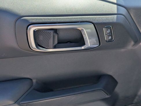 New 2025 Ford Bronco 4-Door image 24