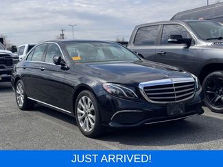 Used 2018 Mercedes-Benz E 300 4MATIC video 1