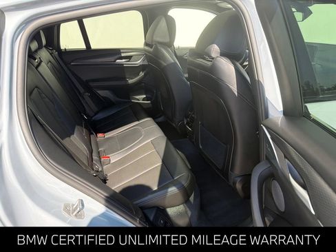 Used 2025 BMW X4 xDrive30i w/ M Sport Package AWD/4WD image 11