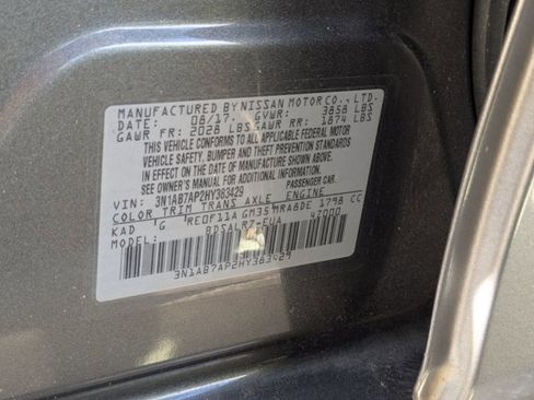 Used 2017 Nissan Sentra SR w/ SR Midnight Edition FWD image 14