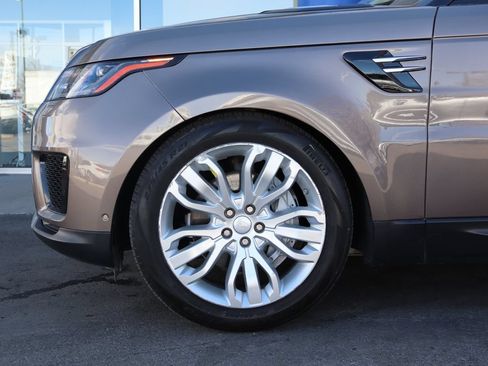 Used 2018 Land Rover Range Rover Sport SE AWD/4WD image 25