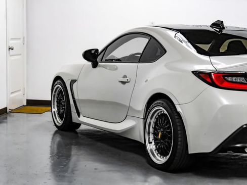 Used 2022 Toyota GR86 Premium w/ ALL Weather Mat Package (TMS) RWD image 14