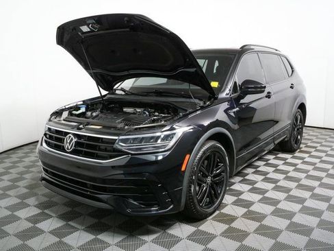 Used 2022 Volkswagen Tiguan SE R-Line FWD image 32