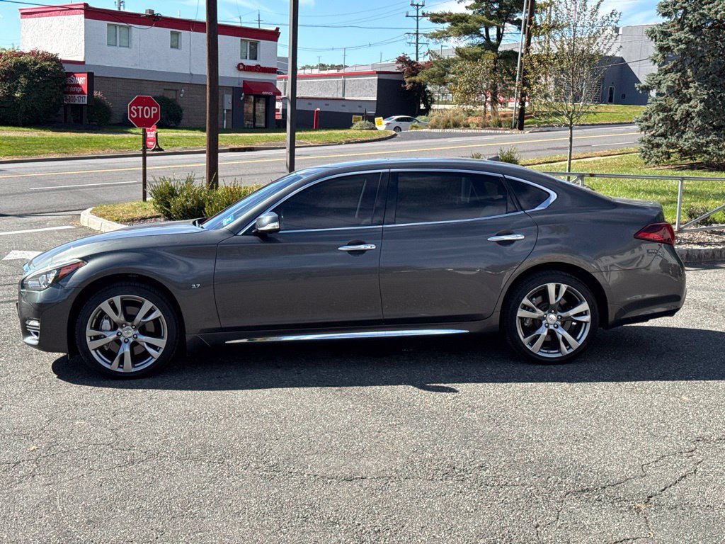 Used 2015 INFINITI Q70 L 3.7 w/ Deluxe Touring Package AWD/4WD image 4