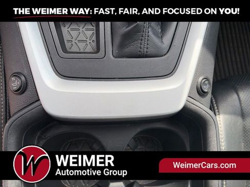 Used 2021 Toyota RAV4 LE AWD/4WD image 39