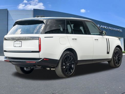 Certified 2025 Land Rover Range Rover Long Wheelbase SE AWD/4WD image 4