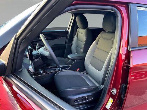 Used 2022 Chevrolet TrailBlazer LT w/ Convenience Package FWD image 19