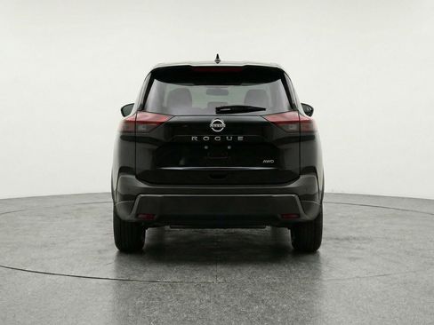 Used 2025 Nissan Rogue SV image 7
