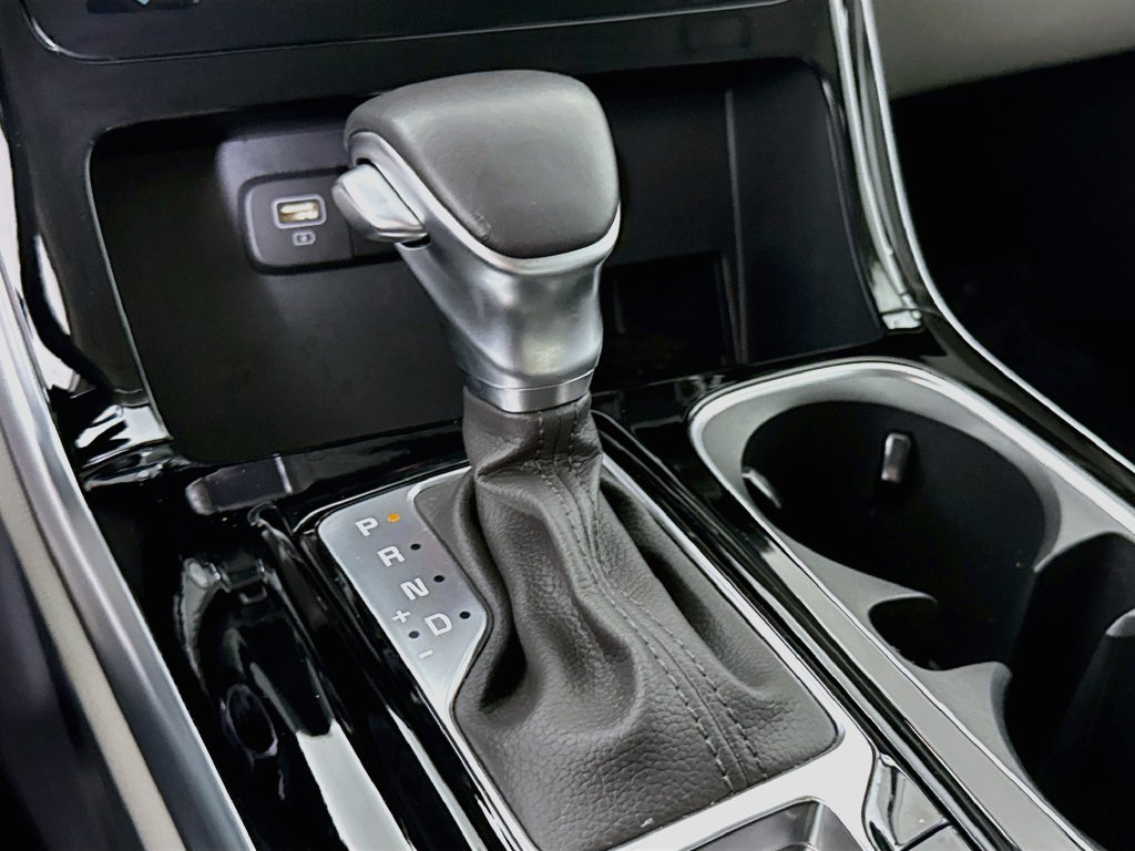 Certified 2024 Kia Carnival EX FWD image 11
