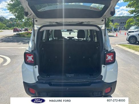 Used 2017 Jeep Renegade Latitude w/ Safety & Security Group (ALP) AWD/4WD image 12