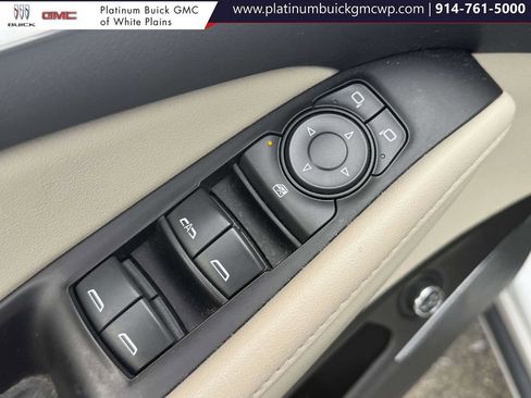 Used 2020 Buick Enclave Essence w/ LPO, Cargo Package image 16