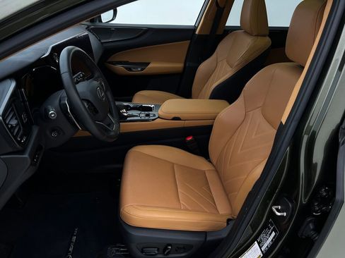 Used 2024 Lexus NX 350 AWD w/ Luxury Package image 11