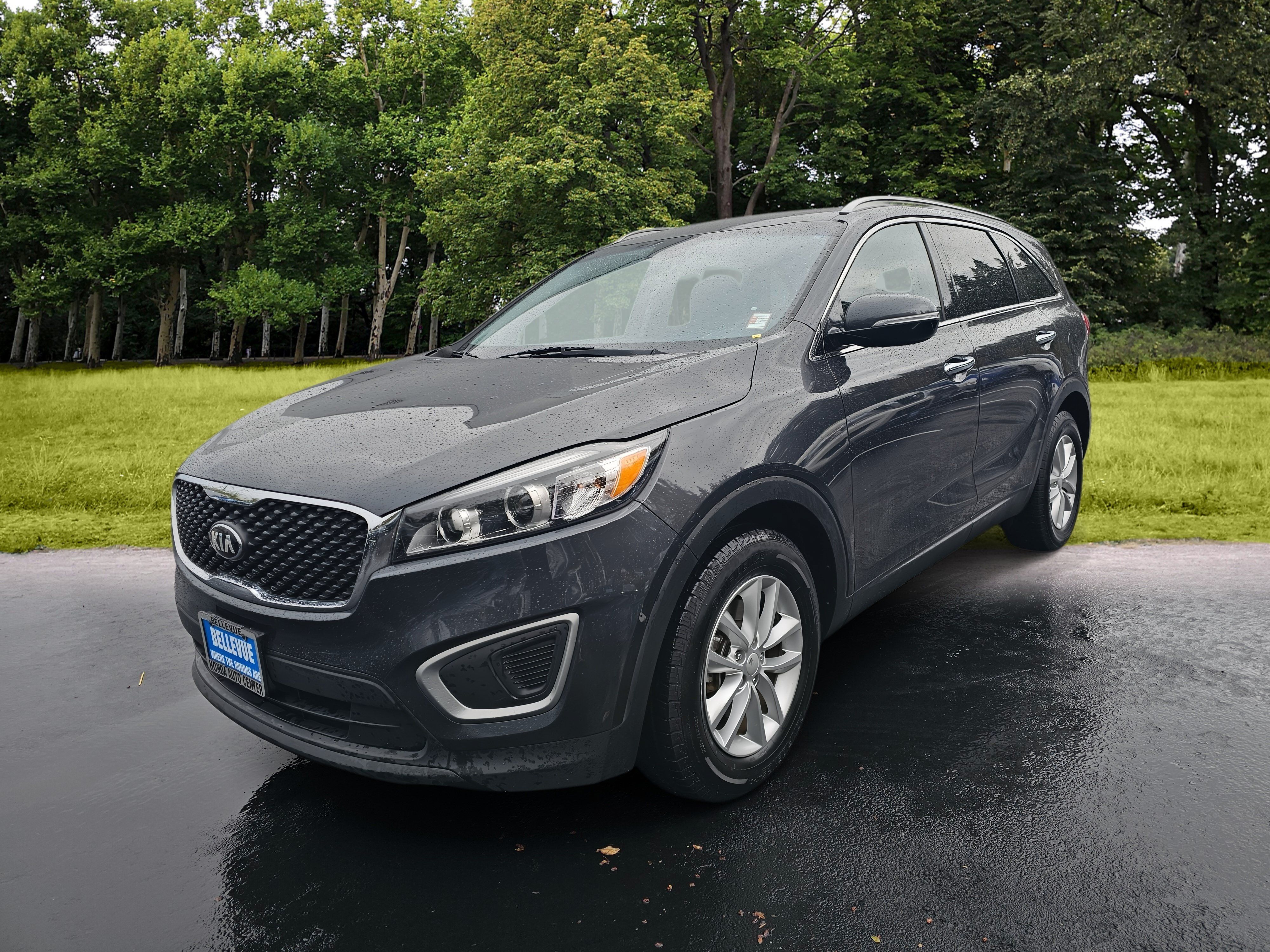 Used 2017 Kia Sorento FWD image 3