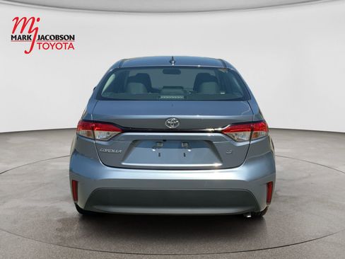 Used 2024 Toyota Corolla LE FWD image 6
