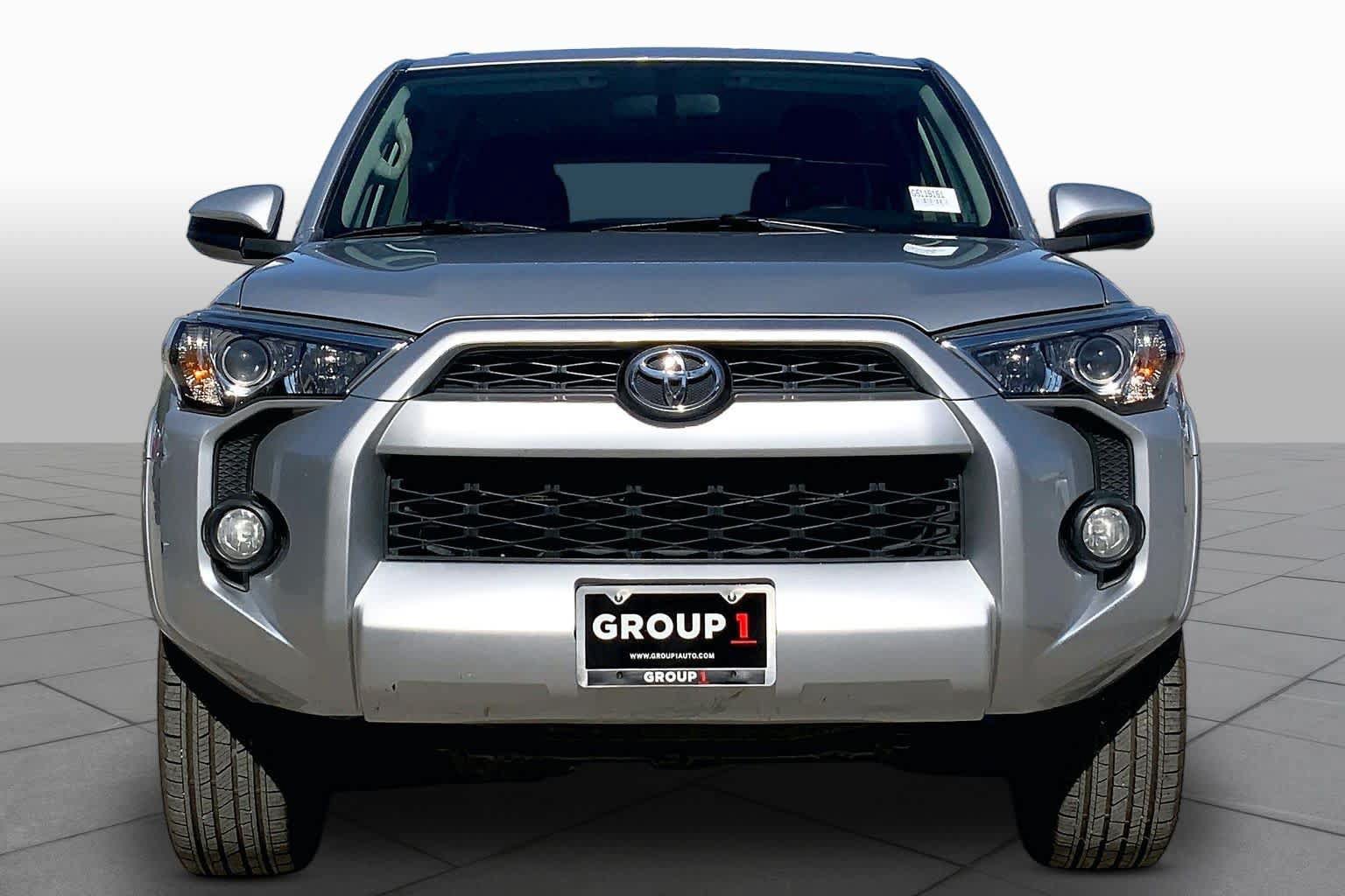 Used 2016 Toyota 4Runner SR5 RWD image 4