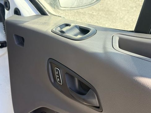 New 2026 Ford Transit 250 148 Medium Roof Extended AWD w/ Load Area Protection Package image 19