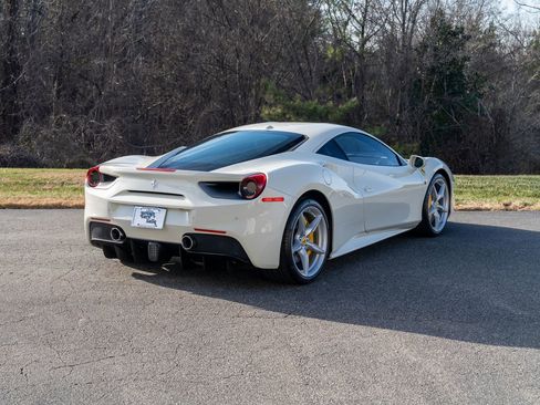 Certified 2017 Ferrari 488 GTB Base image 7