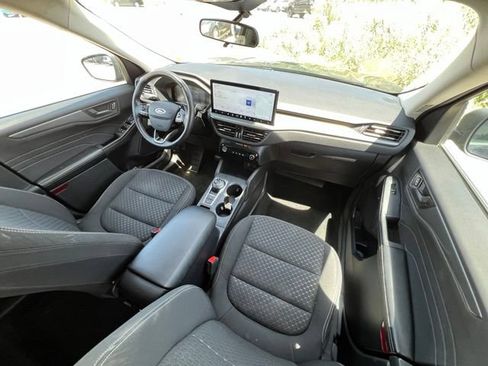 Used 2023 Ford Escape Active w/ Tech Pack #1 AWD/4WD image 18