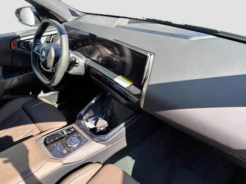 New 2025 BMW X3 xDrive30i w/ Convenience Package image 23