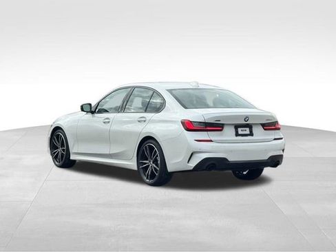 Certified 2022 BMW 330i xDrive Sedan w/ M Sport Package image 5