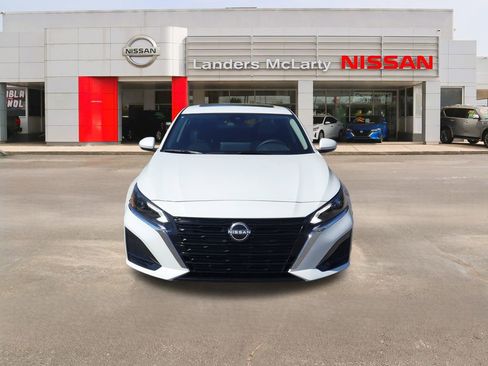 New 2025 Nissan Altima 2.5 SV w/ SV Premium Package image 8