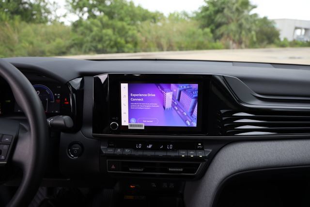 New 2026 Toyota Camry LE w/ Convenience Package FWD image 17