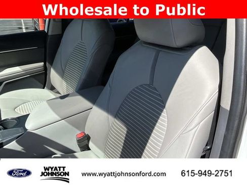 Used 2020 Toyota Camry SE image 27