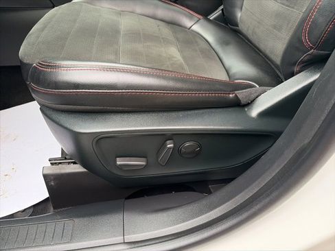 Used 2022 Ford Escape SEL w/ SEL Stealth AWD Package image 8