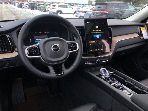 New 2026 Volvo XC60 B5 Ultra w/ Protection Package Premier AWD/4WD image 15