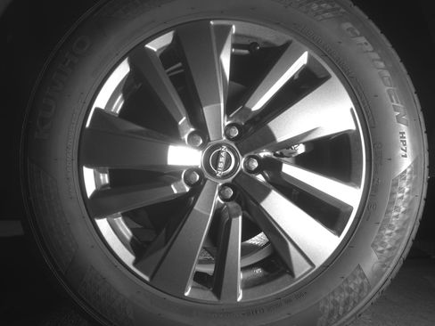 Used 2025 Nissan Pathfinder SV image 14