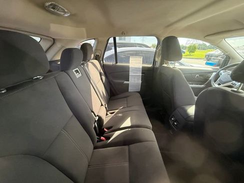 Used 2011 Ford Edge SE FWD image 14