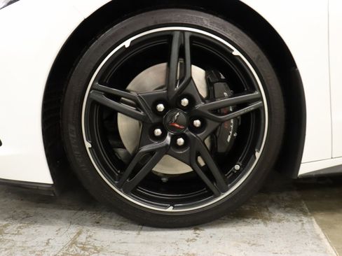 Used 2022 Chevrolet Corvette Stingray Premium Cpe w/ Z51 Performance Package RWD image 26