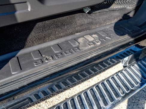 Used 2009 Ford F250 Lariat image 44