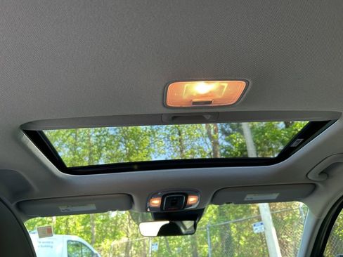 Used 2022 Hyundai Elantra Limited w/ Cargo Package image 29