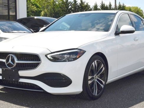 Used 2022 Mercedes-Benz C 300 4MATIC Sedan image 2