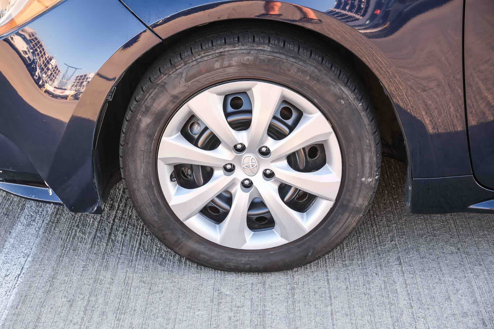 Certified 2024 Toyota Corolla LE FWD image 10