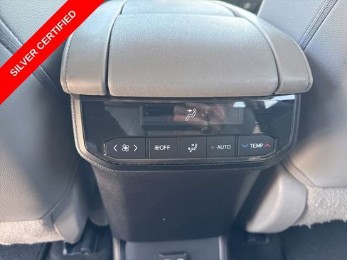 Certified 2020 Toyota Highlander XLE FWD image 19