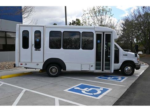 Used 2012 Ford E-350 and Econoline 350 Super Duty w/ Shuttle Bus Prep Pkg RWD image 5