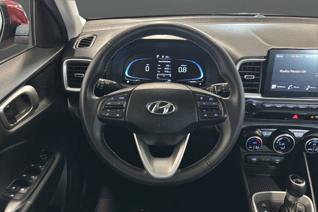 Certified 2024 Hyundai Venue SEL FWD image 16