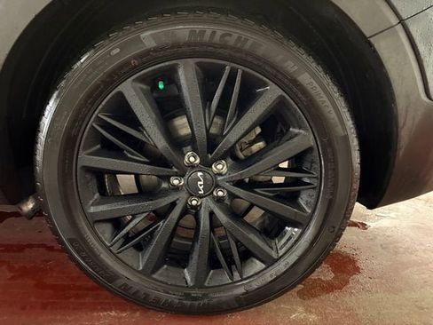 Used 2022 Kia Telluride SX w/ SX Prestige Package image 34