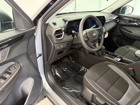New 2026 Chevrolet TrailBlazer LS w/ LS Convenience Package AWD/4WD image 26
