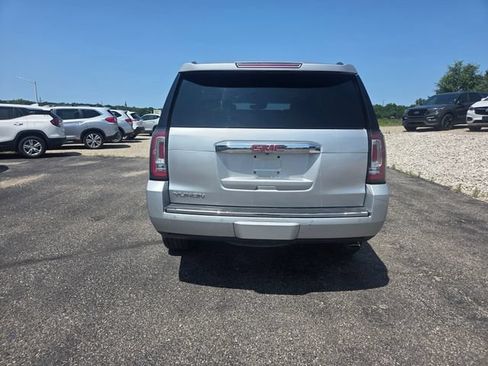 Used 2017 GMC Yukon Denali w/ Open Road Package AWD/4WD image 7