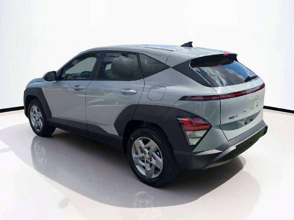 New 2027 Hyundai Kona SE FWD image 7