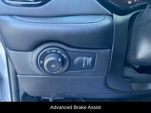 Used 2022 Dodge Durango GT AWD/4WD image 11