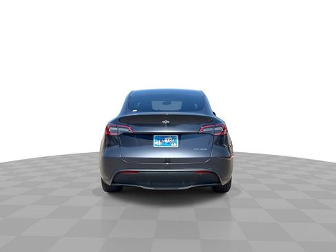 Used 2024 Tesla Model Y Long Range AWD/4WD image 7