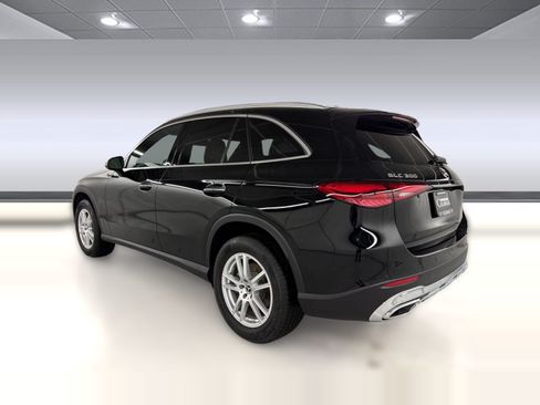 Certified 2026 Mercedes-Benz GLC 300 image 3