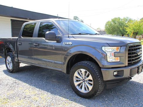 Used 2017 Ford F150 XL w/ Equipment Group 101A Mid image 10